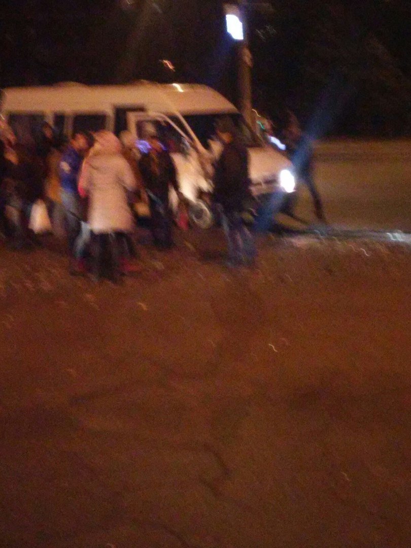 ДТП в Кривом Роге: в маршрутку с пассажирами ДТП в Кривом Роге: в маршрутку с пассажирами