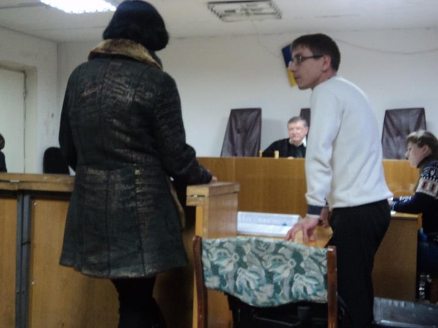 В райсуде Кривого Рога больше года рассматривают иск прокуратуры против активистов (ФОТО) (фото) - фото 1 В райсуде Кривого Рога больше года рассматривают иск прокуратуры против активистов (ФОТО) (фото) - фото 1