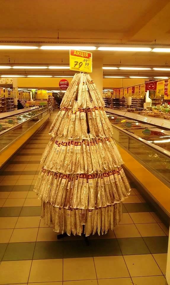 елка из колбас. Киев елка из колбас. Киев