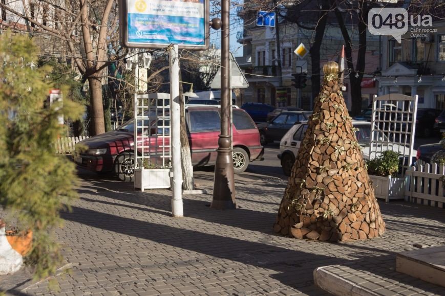 елка из поленьев, Одесса елка из поленьев, Одесса