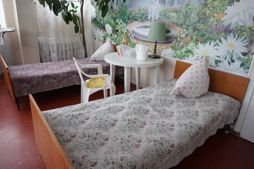В пунктах обогрева криворожане могут согреться под теплым одеялом и выпить горячего чая (ФОТО) (фото) - фото 2 В пунктах обогрева криворожане могут согреться под теплым одеялом и выпить горячего чая (ФОТО) (фото) - фото 2