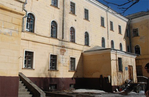 Здание бывшего госпиталя передано кременчугскому батальону Национальной гвардии Украины (фото) - фото 1 Здание бывшего госпиталя передано кременчугскому батальону Национальной гвардии Украины (фото) - фото 1