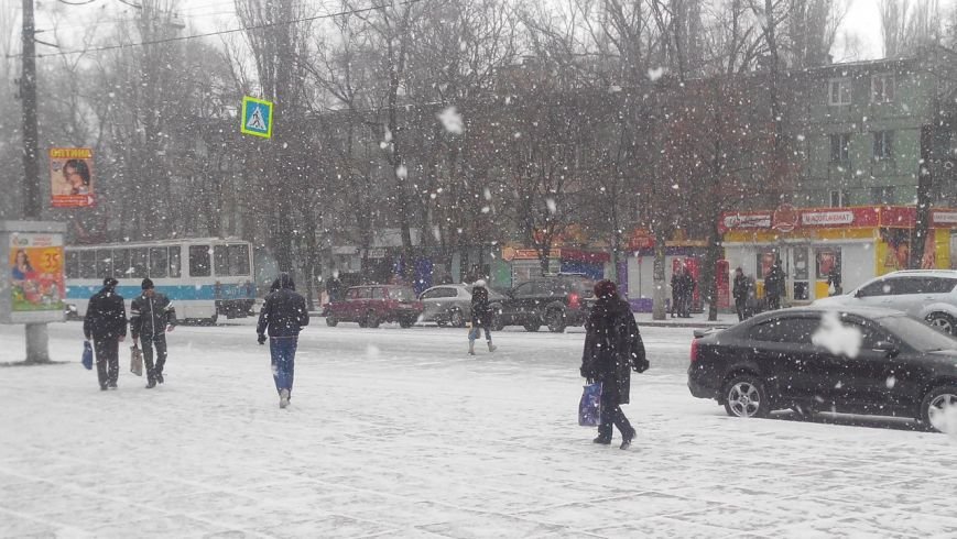 На Рождество в Кривом Роге снег перешел в дождь. Ночью ожидается снижение температуры (ФОТО) (фото) - фото 1 На Рождество в Кривом Роге снег перешел в дождь. Ночью ожидается снижение температуры (ФОТО) (фото) - фото 1