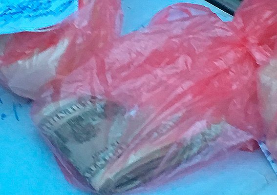 Голова сільради, що на Львівщині, отримав хабар у розмірі 1,5 тис. доларів США (ФОТО) (фото) - фото 1 Голова сільради, що на Львівщині, отримав хабар у розмірі 1,5 тис. доларів США (ФОТО) (фото) - фото 1