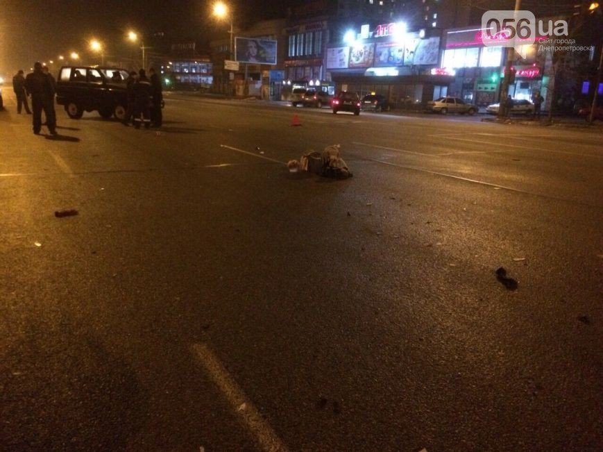 В ДТП на набережной Победы в Днепропетровске погибла студентка из Днепродзержинска (фото) - фото 2 В ДТП на набережной Победы в Днепропетровске погибла студентка из Днепродзержинска (фото) - фото 2
