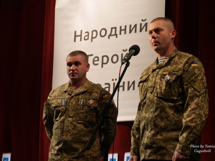 У Тернополі урочисто нагородили Народних Героїв України (ФОТОРЕПОРТАЖ) (фото) - фото 1 У Тернополі урочисто нагородили Народних Героїв України (ФОТОРЕПОРТАЖ) (фото) - фото 1