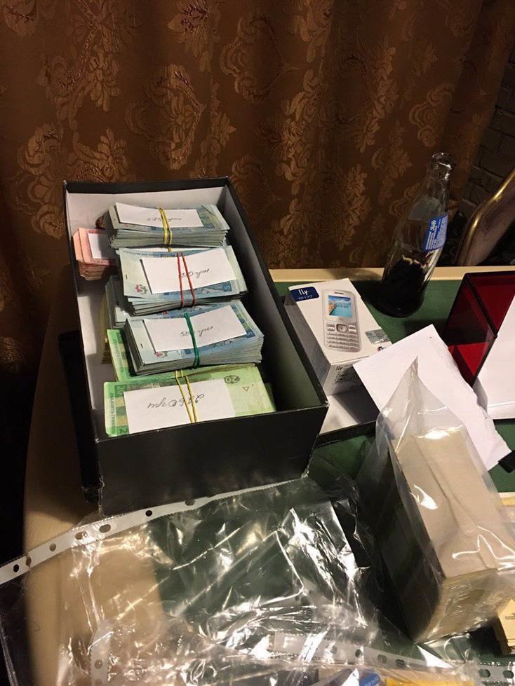 В Киеве СБУ ликвидировала подпольное казино с ежедневным оборотом 1 млн грн (ФОТО) (фото) - фото 1 В Киеве СБУ ликвидировала подпольное казино с ежедневным оборотом 1 млн грн (ФОТО) (фото) - фото 1