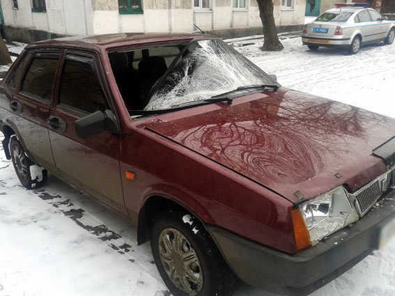 Водитель, сбивший пешехода в п. Водянское, задержан (подробности происшествия) (фото) - фото 1 Водитель, сбивший пешехода в п. Водянское, задержан (подробности происшествия) (фото) - фото 1