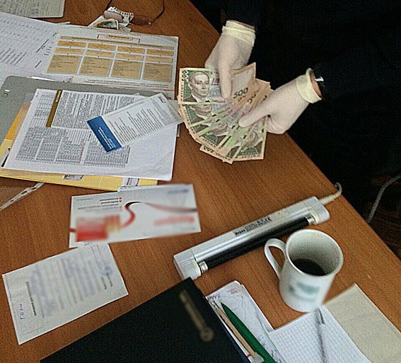 У Львові лікар вимагав винагороду за видачу довідки пацієнту (ФОТО) (фото) - фото 3 У Львові лікар вимагав винагороду за видачу довідки пацієнту (ФОТО) (фото) - фото 3