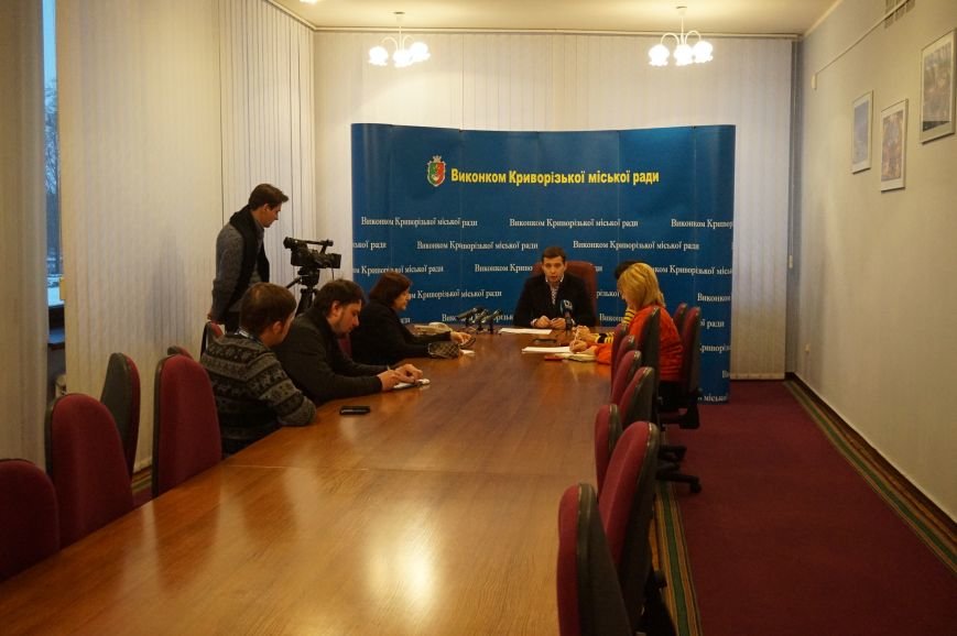 Александр Катриченко: Вся техника работала круглосуточно и будет продолжать работать в таком же режиме (ФОТО) (фото) - фото 1 Александр Катриченко: Вся техника работала круглосуточно и будет продолжать работать в таком же режиме (ФОТО) (фото) - фото 1