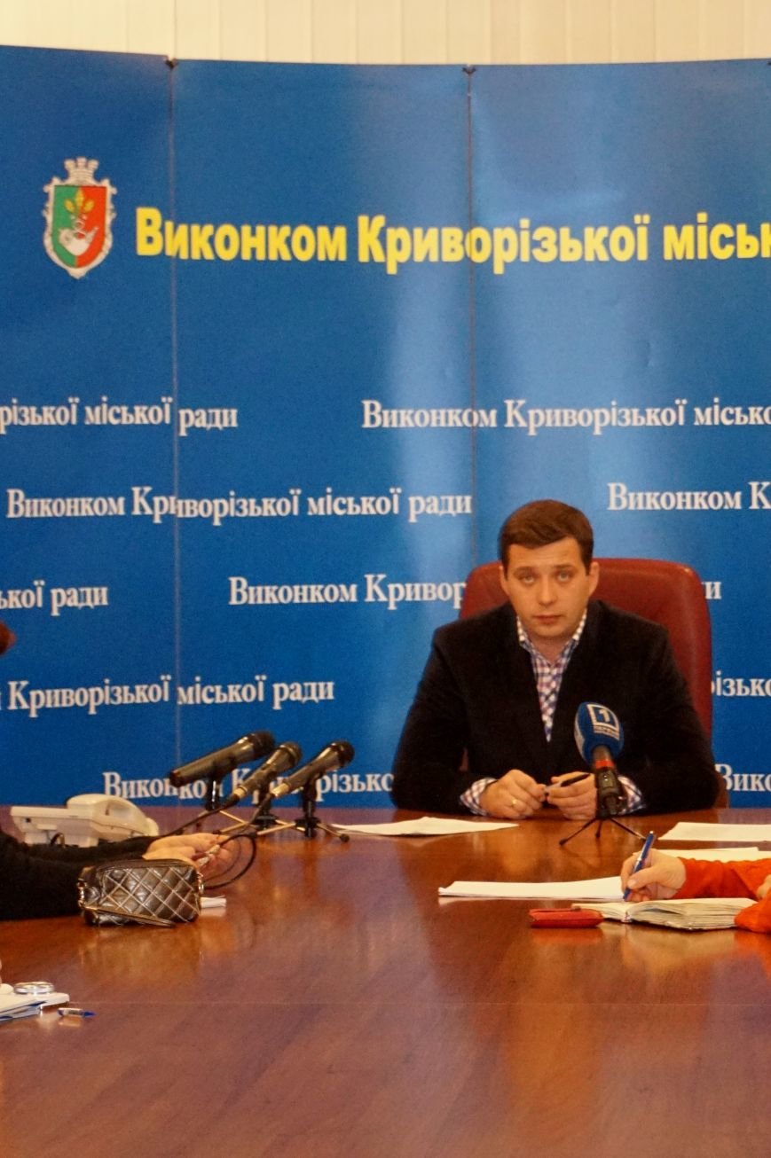 Александр Катриченко: Вся техника работала круглосуточно и будет продолжать работать в таком же режиме (ФОТО) (фото) - фото 1 Александр Катриченко: Вся техника работала круглосуточно и будет продолжать работать в таком же режиме (ФОТО) (фото) - фото 1