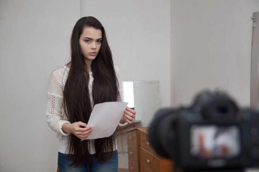 Кинопробы. Дубль первый: Более 50-ти криворожан поучаствовали в кастинге на роль в художественном фильме (ФОТО) (фото) - фото 2 Кинопробы. Дубль первый: Более 50-ти криворожан поучаствовали в кастинге на роль в художественном фильме (ФОТО) (фото) - фото 2