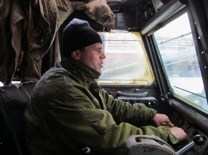 Военные подключились к расчистке трасс на Николаевщине (ФОТО) (фото) - фото 1 Военные подключились к расчистке трасс на Николаевщине (ФОТО) (фото) - фото 1