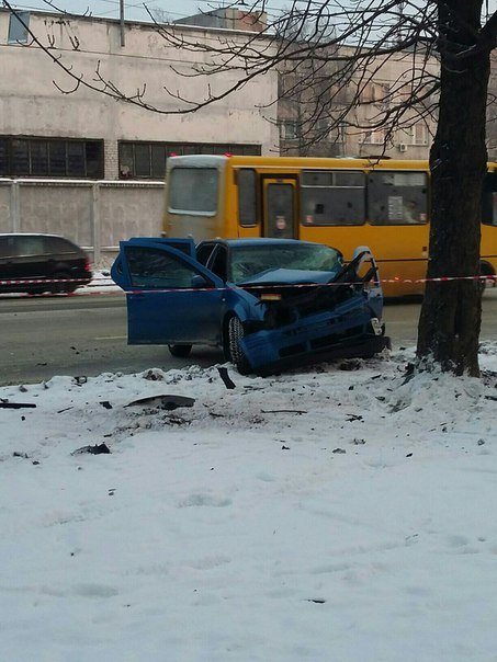На вул. Городоцькій автомобіль збив на смерть жінку. Опубліковані фото з місця події (ФОТО) (фото) - фото 3