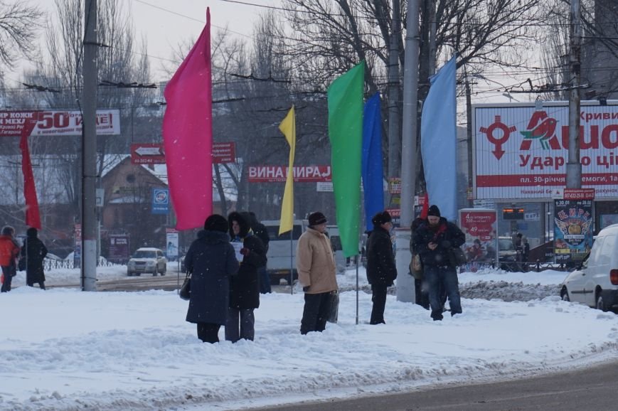 Криворожские активисты выступили против политрепрессий в Украине (ОБНОВЛЕНО, ФОТО) (фото) - фото 2 Криворожские активисты выступили против политрепрессий в Украине (ОБНОВЛЕНО, ФОТО) (фото) - фото 2