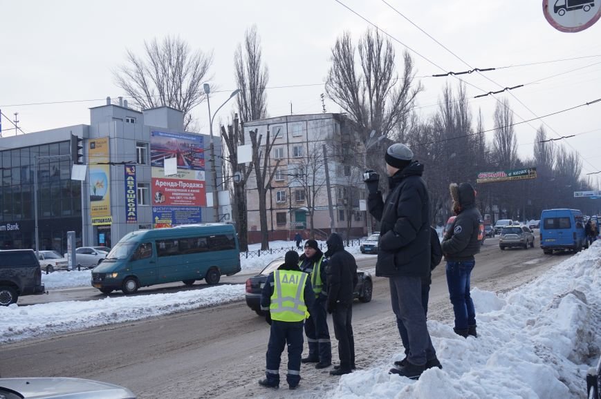 Криворожские активисты выступили против политрепрессий в Украине (ОБНОВЛЕНО, ФОТО) (фото) - фото 2 Криворожские активисты выступили против политрепрессий в Украине (ОБНОВЛЕНО, ФОТО) (фото) - фото 2