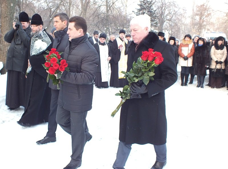 У Черкасах сьогодні відзначили День Соборності та Свободи України (ФОТО) (фото) - фото 4 У Черкасах сьогодні відзначили День Соборності та Свободи України (ФОТО) (фото) - фото 4