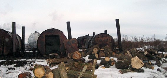 На Сумщине полиция разоблачила незаконное производство древесного угля на сумму 3,6 млн гривен (ФОТО) (фото) - фото 1 На Сумщине полиция разоблачила незаконное производство древесного угля на сумму 3,6 млн гривен (ФОТО) (фото) - фото 1