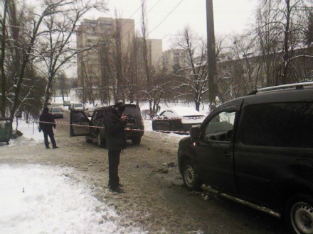 В Киеве виновник ДТП ранил ножом женщину-водителя (ФОТО) (фото) - фото 1 В Киеве виновник ДТП ранил ножом женщину-водителя (ФОТО) (фото) - фото 1
