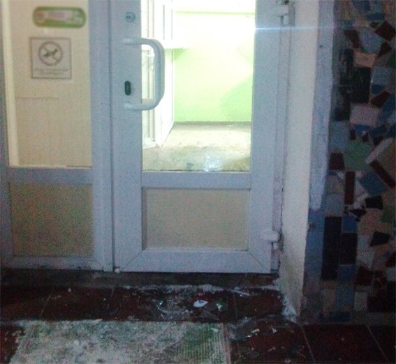 На Кіровоградщині затримали чоловіка, який намагався втекти з викраденими з каси грошима. ФОТО (фото) - фото 1 На Кіровоградщині затримали чоловіка, який намагався втекти з викраденими з каси грошима. ФОТО (фото) - фото 1