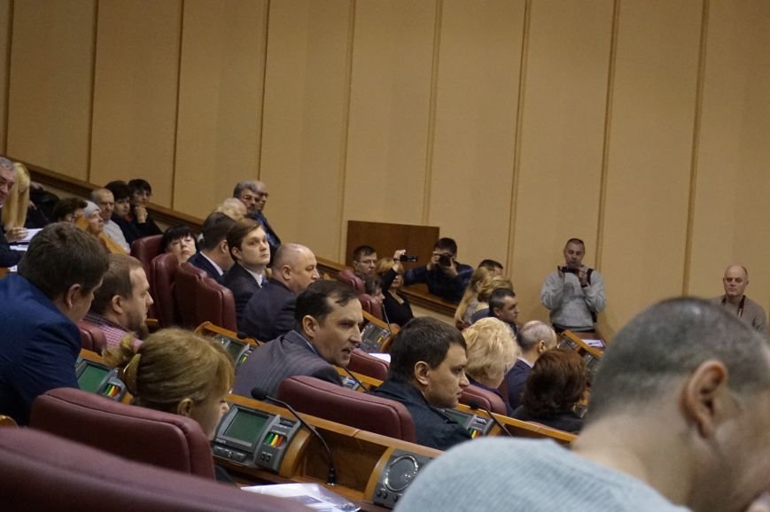 Содержание аэропорта для Кривого Рога - большая роскошь. 36 депутатов выделили на его развитие дополнительно 2 миллиона (ФОТО) (фото) - фото 2 Содержание аэропорта для Кривого Рога - большая роскошь. 36 депутатов выделили на его развитие дополнительно 2 миллиона (ФОТО) (фото) - фото 2