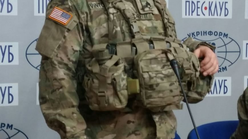 Американці у Львові продемонстрували, яким має бути екіпірування українських військових (ФОТО) (фото) - фото 2 Американці у Львові продемонстрували, яким має бути екіпірування українських військових (ФОТО) (фото) - фото 2
