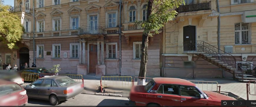 В центре Одессы обрушился фасад школы (ФОТО) (фото) - фото 2