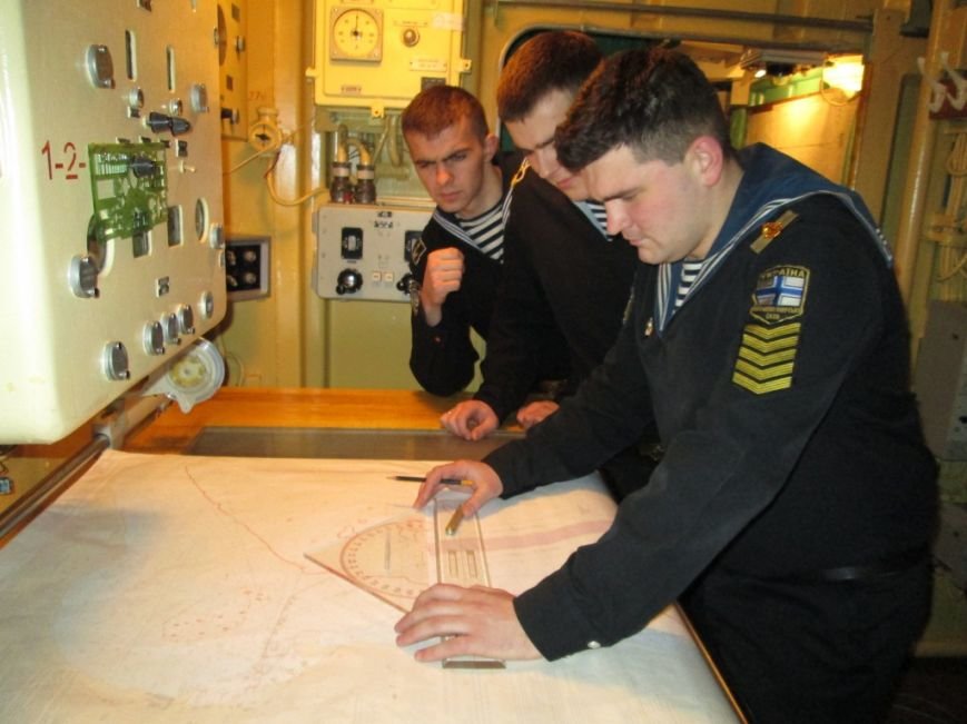 Военные моряки-курсанты в Одессе проходят практику (ФОТО) (фото) - фото 1