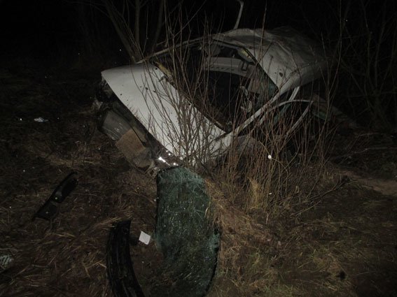 Моторошна ДТП на Львівщині: внаслідок аварії постраждало двоє людей (ФОТО) (фото) - фото 1 Моторошна ДТП на Львівщині: внаслідок аварії постраждало двоє людей (ФОТО) (фото) - фото 1
