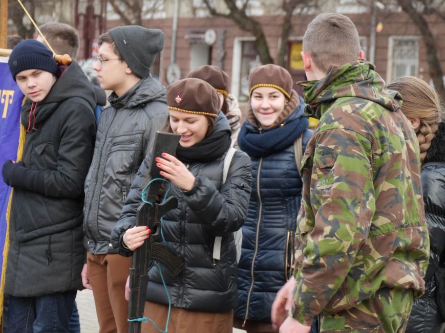 У центрі Тернополя відзняли патріотичний відеоролик до річниці бою під Крутами (ФОТО) (фото) - фото 2 У центрі Тернополя відзняли патріотичний відеоролик до річниці бою під Крутами (ФОТО) (фото) - фото 2