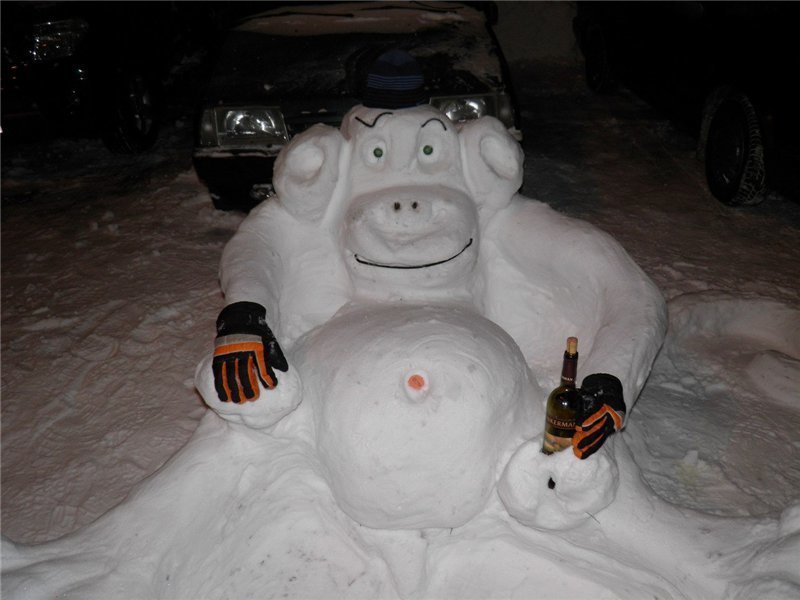 Одесские шутники вылепили обезьяну из снега (ФОТО) (фото) - фото 1