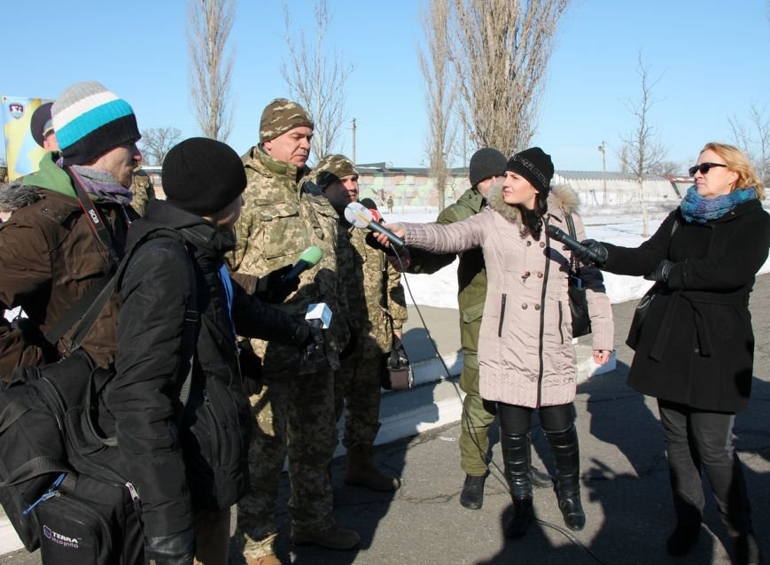 Николаевской авиабригаде присвоили имя легендарного украинского летчика (ФОТОРЕПОРТАЖ) (фото) - фото 2 Николаевской авиабригаде присвоили имя легендарного украинского летчика (ФОТОРЕПОРТАЖ) (фото) - фото 2