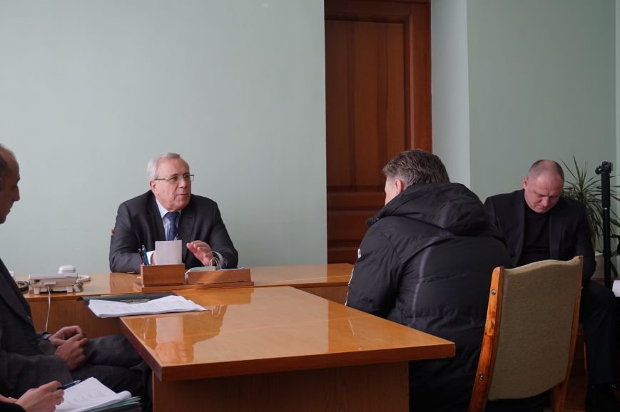 Юрий Вилкул рассказал представителям ФК Юрий Вилкул рассказал представителям ФК