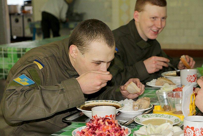 Солдат Нацгвардії з Донецька відверто про свою службу. (фото) - фото 1 Солдат Нацгвардії з Донецька відверто про свою службу. (фото) - фото 1