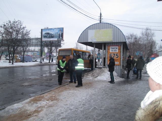 В Николаеве разогнали нелегальных одесских перевозчиков (ФОТО) (фото) - фото 1