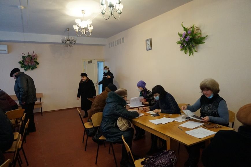 Криворожане больше не стоят в очередях за соцпомощью в размере 500 гривен (ФОТО) (фото) - фото 1 Криворожане больше не стоят в очередях за соцпомощью в размере 500 гривен (ФОТО) (фото) - фото 1