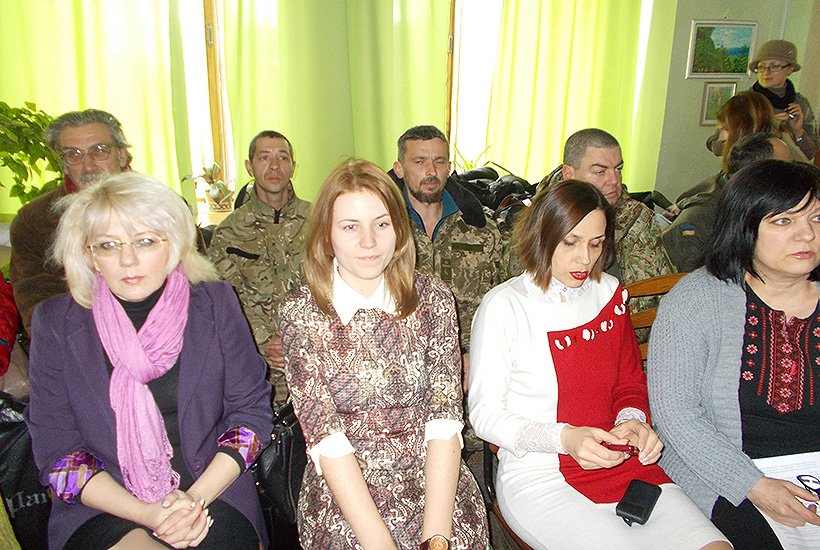 В Cлов’янську відбулася зустріч гвардійців з краєзнавцями (фото) - фото 1 В Cлов’янську відбулася зустріч гвардійців з краєзнавцями (фото) - фото 1