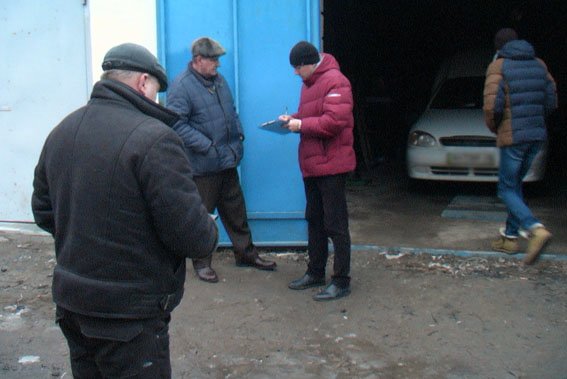 В Славянске угнали автомобиль, который сотрудники ОП позже обнаружили в соседнем городе (фото) - фото 1 В Славянске угнали автомобиль, который сотрудники ОП позже обнаружили в соседнем городе (фото) - фото 1