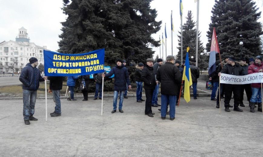В Краматорске слышен стук шахтерских касок (ФОТО и ВИДЕО) (фото) - фото 1 В Краматорске слышен стук шахтерских касок (ФОТО и ВИДЕО) (фото) - фото 1
