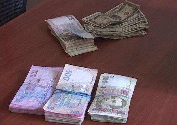 На Одесском рынке полицейский спецназ задерживал валютчика (ФОТО, ВИДЕО) (фото) - фото 1