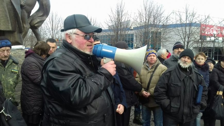 Внеочередные выборы городского головы: Жители Кривого Рога собрались на Народное вече (ФОТО, ОБНОВЛЯЕТСЯ) (фото) - фото 8 Внеочередные выборы городского головы: Жители Кривого Рога собрались на Народное вече (ФОТО, ОБНОВЛЯЕТСЯ) (фото) - фото 8