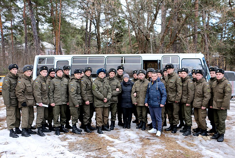 Гвардійців запросили на концерт артисти Бугаївки (фото) - фото 1 Гвардійців запросили на концерт артисти Бугаївки (фото) - фото 1