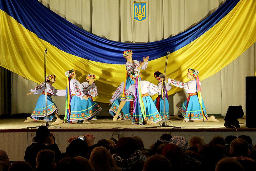 Гвардійців запросили на концерт артисти Бугаївки (фото) - фото 1 Гвардійців запросили на концерт артисти Бугаївки (фото) - фото 1