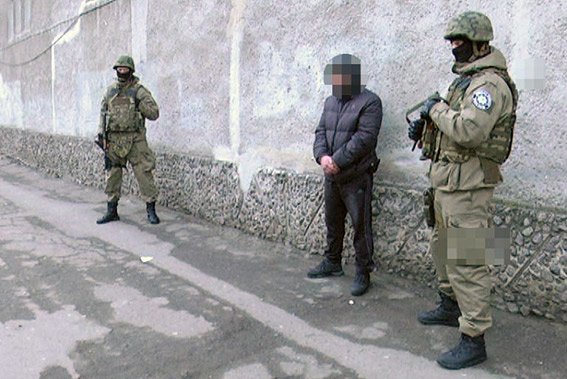 В Одессе полицейские задержали грабителей на угнанной машине (ФОТО) (фото) - фото 2