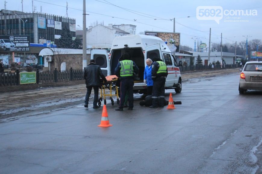 Что произошло на проспекте Ленина в Днепродзержинске (фото) - фото 3 Что произошло на проспекте Ленина в Днепродзержинске (фото) - фото 3