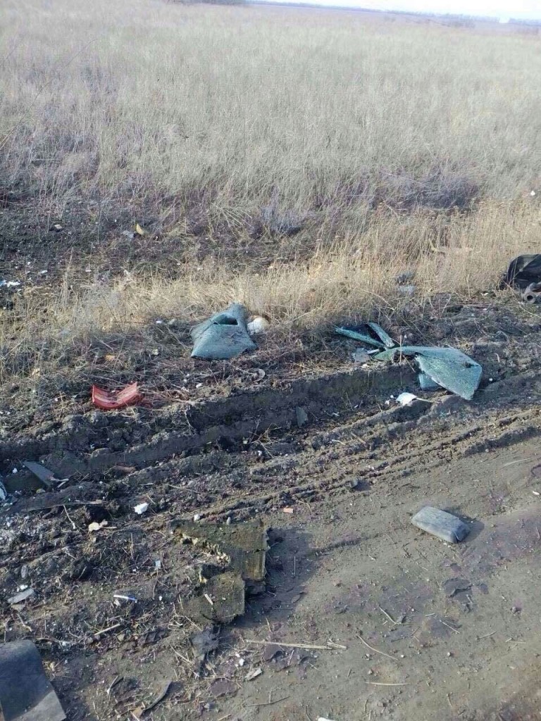 По дороге из Донецка в Курахово подорвался пассажирский микроавтобус. В числе погибших - макеевчанин (фото) (фото) - фото 1