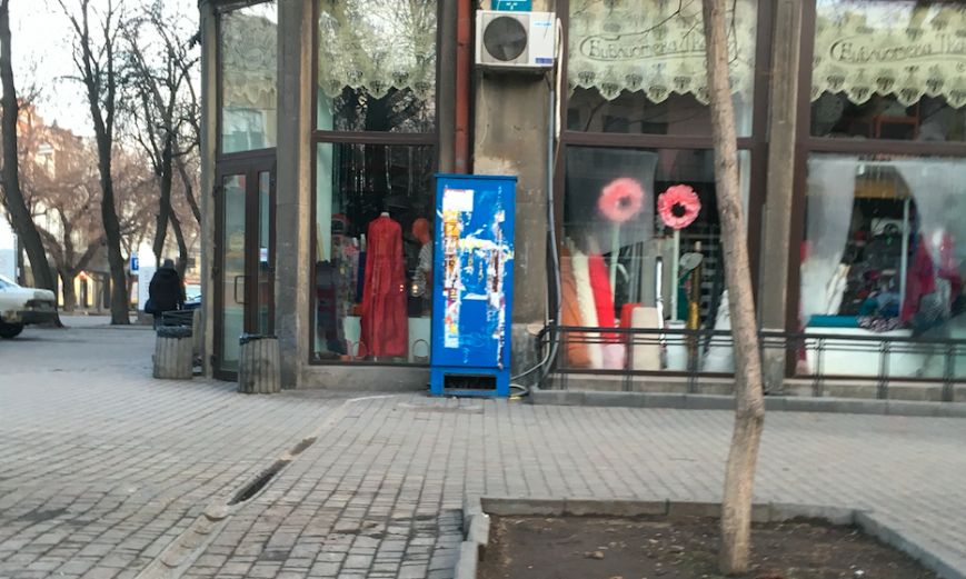 В центре Одессы на распределительном шкафе проявился силуэт Хана Соло (ФОТО) (фото) - фото 1
