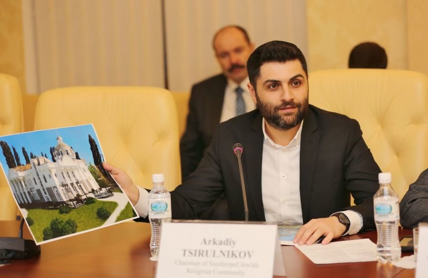 Аксёнов: Встречи с представителями международных делегаций позволят прорвать информационную блокаду Крыма (ФОТО) (фото) - фото 1 Аксёнов: Встречи с представителями международных делегаций позволят прорвать информационную блокаду Крыма (ФОТО) (фото) - фото 1