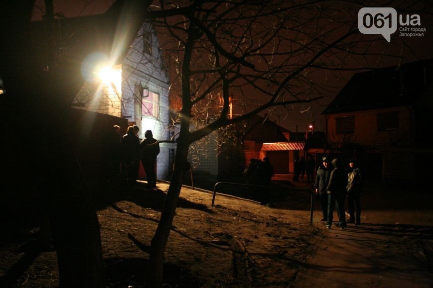 В Запорожье из гранатомета обстреляли частный дом: пострадал днепродзержинец (фото) - фото 3 В Запорожье из гранатомета обстреляли частный дом: пострадал днепродзержинец (фото) - фото 3