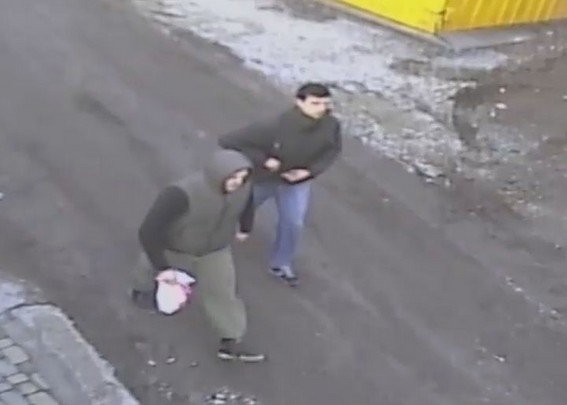Появилось видео ограбления банка в Шевченковском районе Запорожья, -ФОТО, ВИДЕО (фото) - фото 1 Появилось видео ограбления банка в Шевченковском районе Запорожья, -ФОТО, ВИДЕО (фото) - фото 1